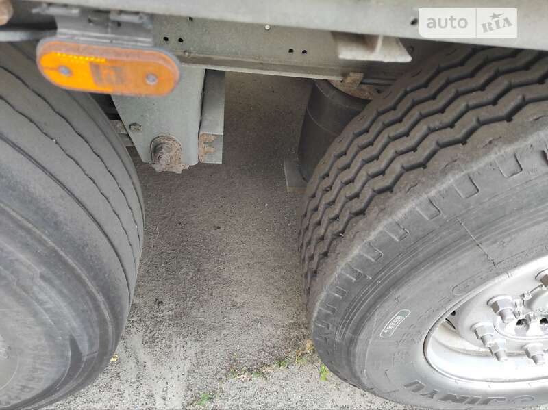 Бортовий напівпричіп Schmitz SCS 24L-1362EB 2007 в Києві