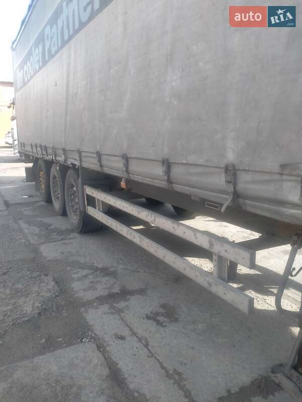 Тентованный борт (штора) - полуприцеп Schmitz SCS 27 2001 в Полтаве