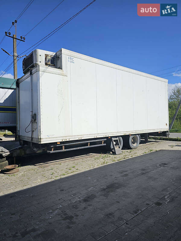 Рефрижератор Schmitz SCZ 24 2000 в Львове