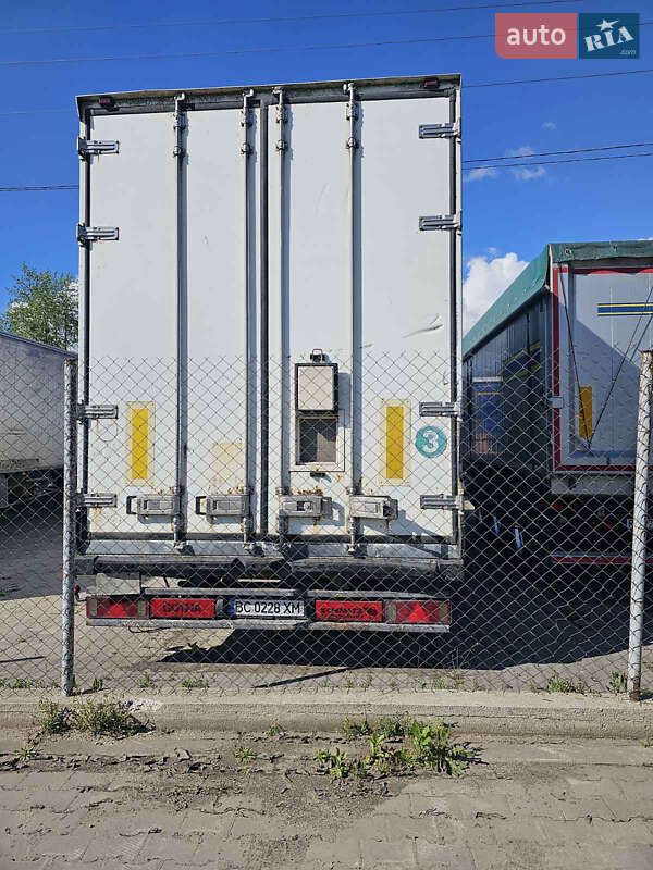 Рефрижератор Schmitz SCZ 24 2000 в 