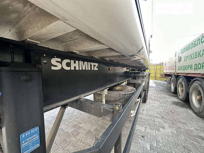 Самоскид напівпричіп Schmitz SGF S3 2015 в Теребовлі