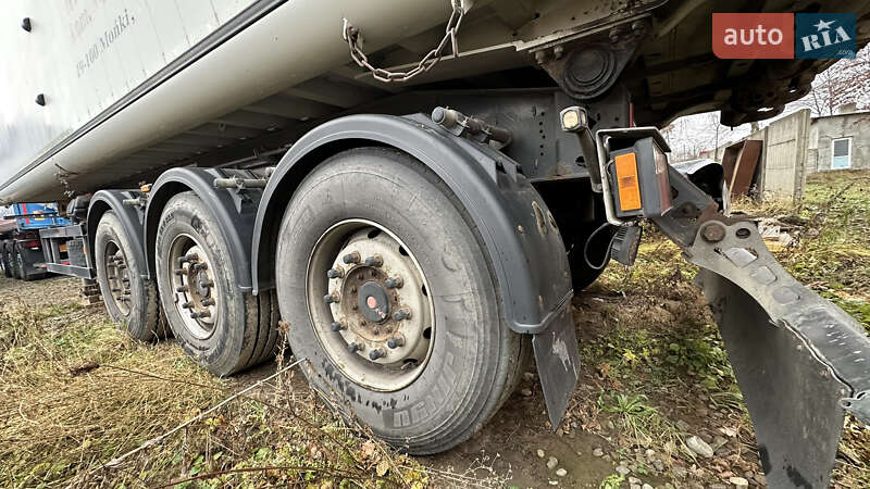 Зерновоз - полуприцеп Schmitz SGF S3 2013 в Стрые