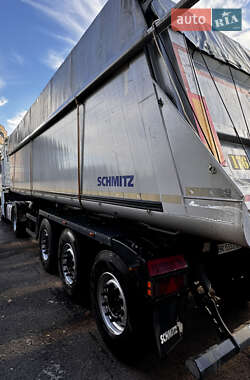 Самосвал полуприцеп Schmitz SKI 24 2012 в 