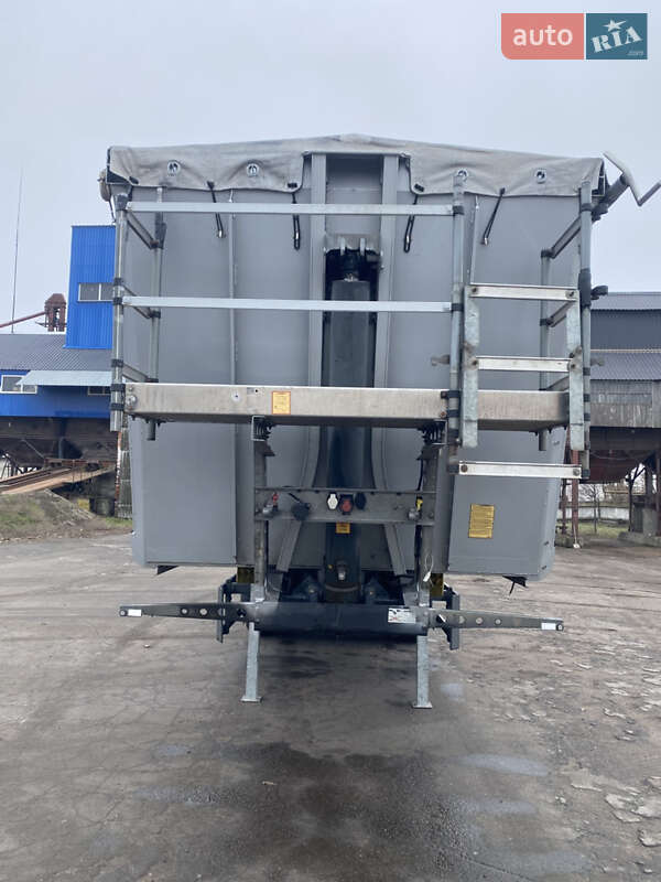 Зерновоз - полуприцеп Schmitz SKI 24 2014 в Кременчуге