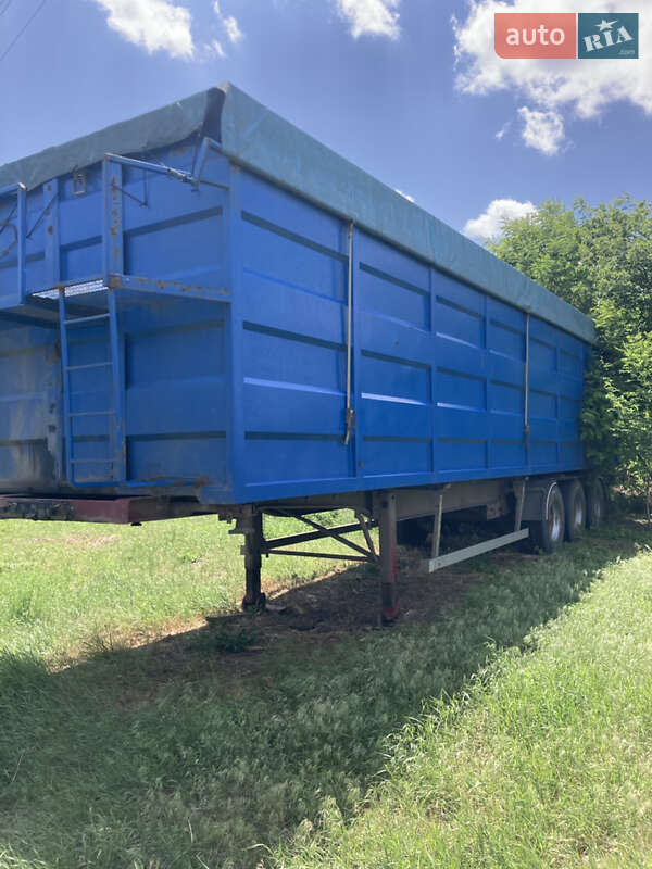 Самоскид напівпричіп Schmitz SKI 24 2009 в Першотравенську