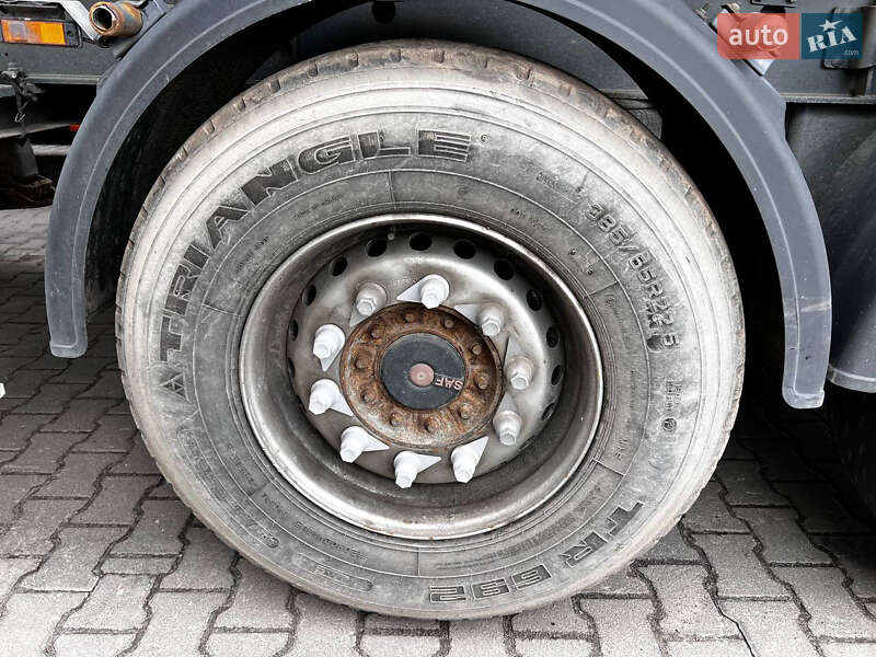 Зерновоз - напівпричіп Schmitz SKI 24 2011 в Рівному