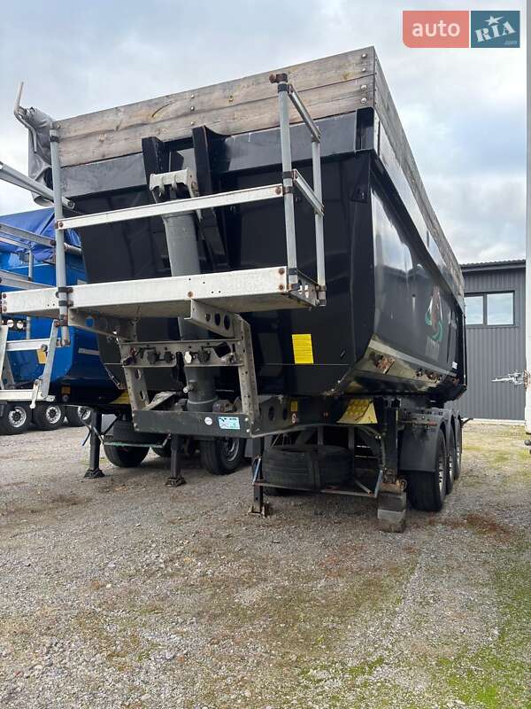 Самоскид напівпричіп Schmitz SKI 24 2012 в Вінниці фото Самоскид напівпричіп Schmitz SKI 24 2012 в Вінниці