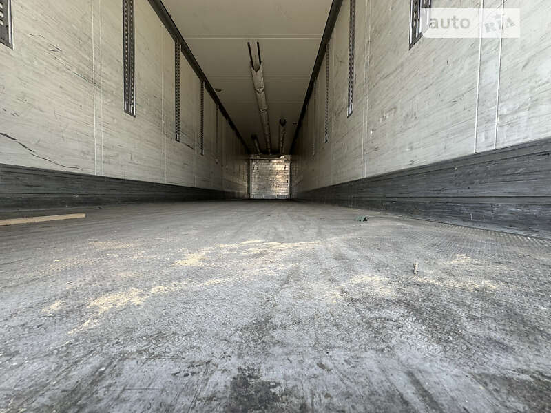 Рефрижератор напівпричіп Schmitz SKO 24 2000 в Львові