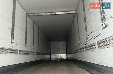 Фургон полуприцеп Schmitz SKO 24 2011 в 