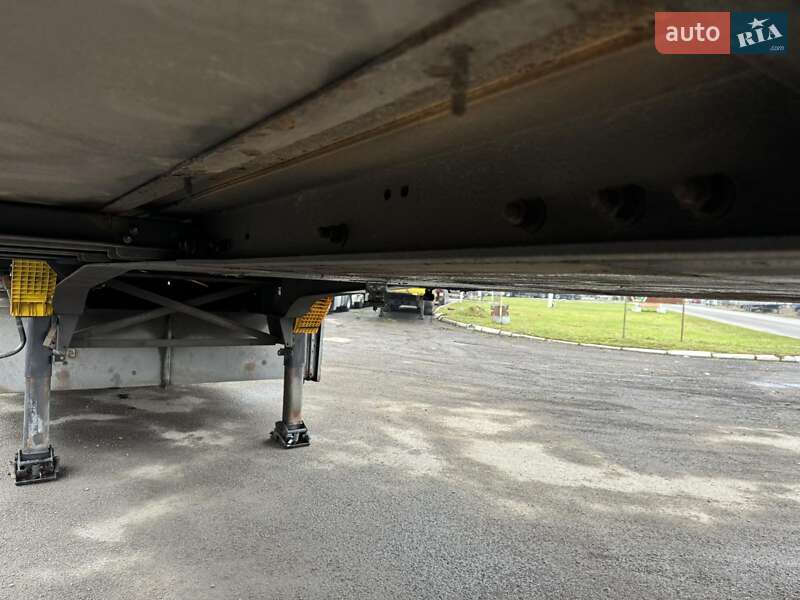 Фургон полуприцеп Schmitz SKO 24 2006 в Хусте