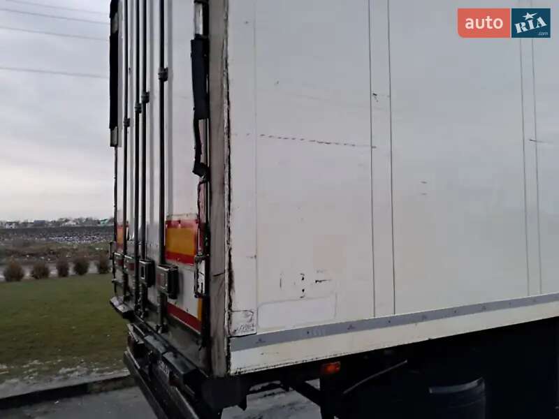 Рефрижератор полуприцеп Schmitz SKO 24 2004 в Николаеве