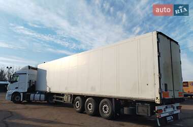 Изотермическая будка Schmitz SKO 24 2004 в 