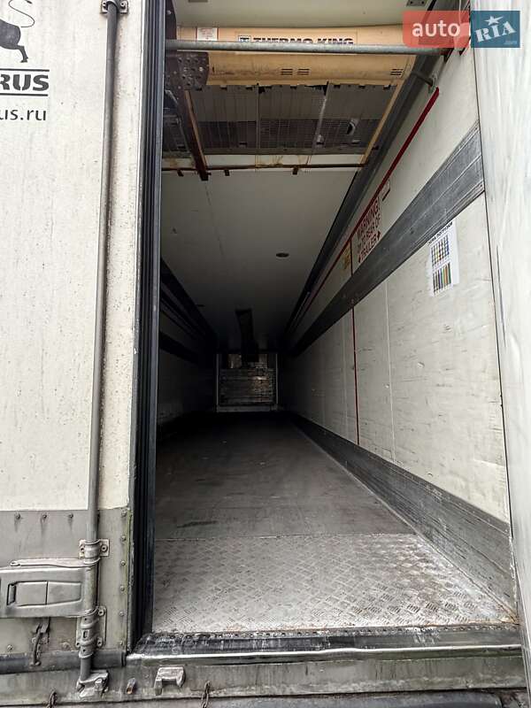 Рефрижератор полуприцеп Schmitz SKO 24 2002 в Гайсине