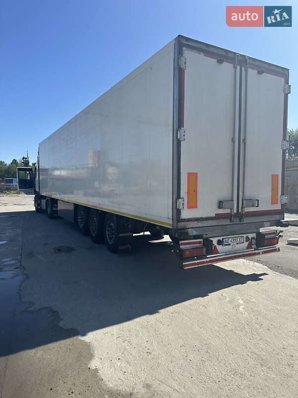 Рефрижератор напівпричіп Schmitz SKO 24 2007 в Дніпрі