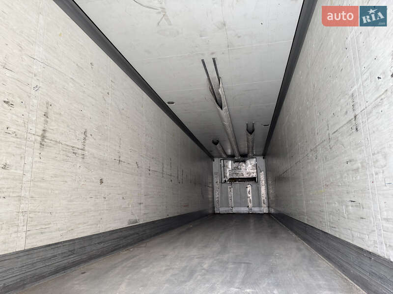 Рефрижератор полуприцеп Schmitz SKO 24 2003 в Виннице