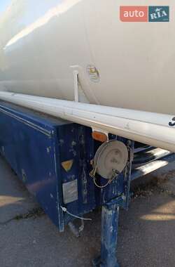 Цистерна полуприцеп Schrader Z-STA 24 2005 в 