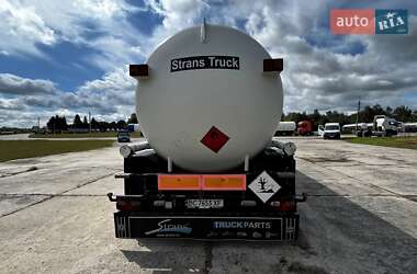 Цистерна напівпричіп Schrader Z-STA 24 2004 в 