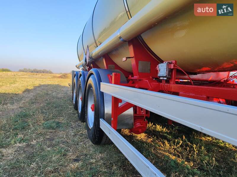 Цистерна напівпричіп Schrader Z-STA 24 1999 в Зміїві