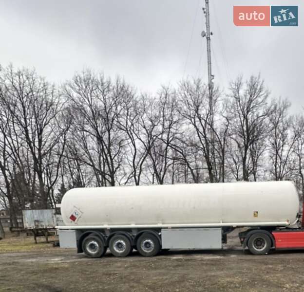 Цистерна напівпричіп Schrader Z-STA 24 2002 в Бахмачі