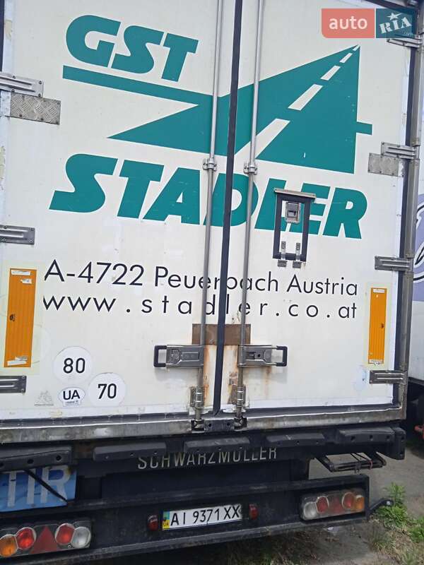 Рефрижератор Schwarzmuller 3/ZJ 2000 в Киеве