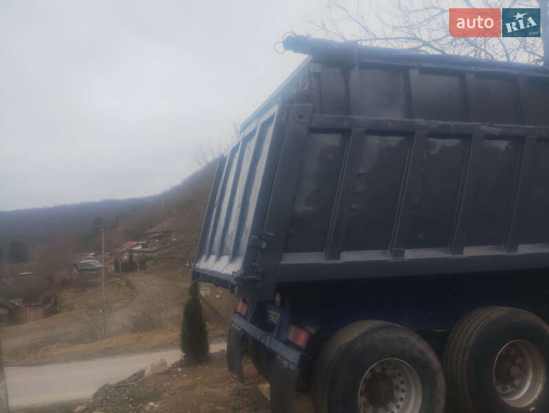 Самосвал полуприцеп Schwarzmuller 3/ZJ 1990 в Залещиках
