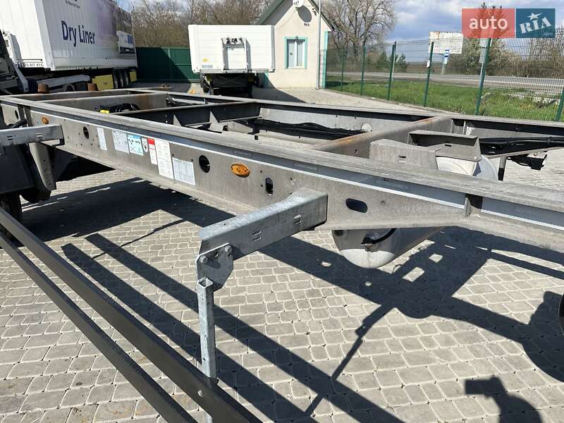 Контейнеровоз Schwarzmuller BDF 2020 в Залещиках