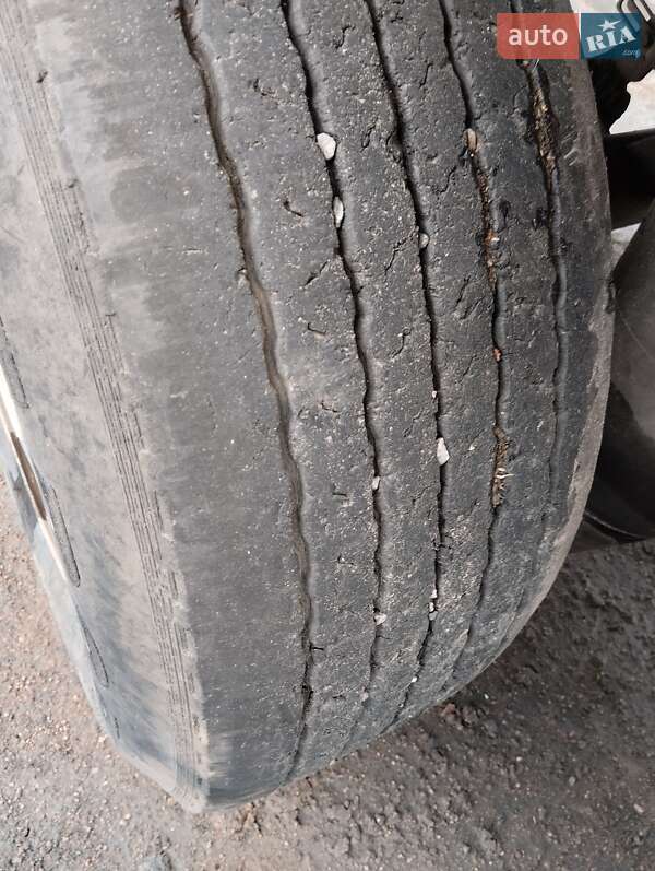 Бортовой полуприцеп Schwarzmuller BPW 2001 в Новоукраинке