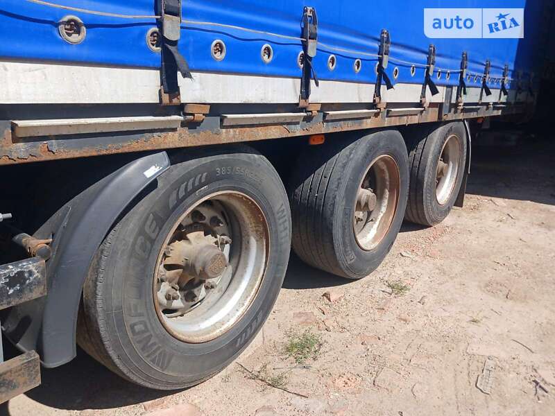 Бортовой полуприцеп Schwarzmuller BPW 2004 в Черновцах