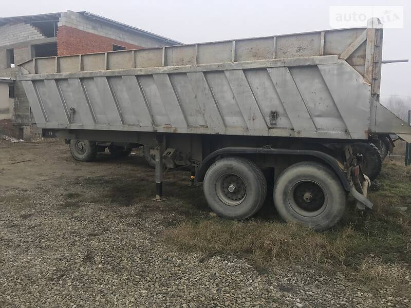 Самоскид напівпричіп Schwarzmuller E 1990 в Івано-Франківську