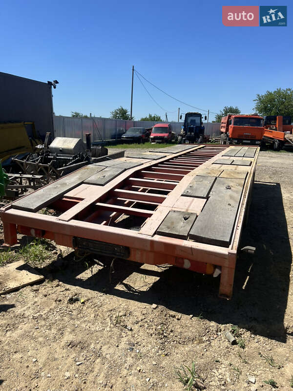 Лафет Schwarzmuller HKM 2003 в Магале