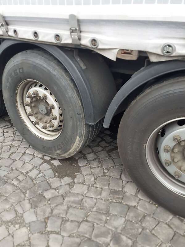 Платформа напівпричіп Schwarzmuller J-Serie 2011 в Мукачевому