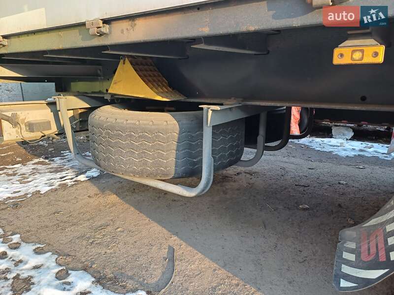 Тентований борт (штора) - напівпричіп Schwarzmuller J-Serie 2011 в Броварах