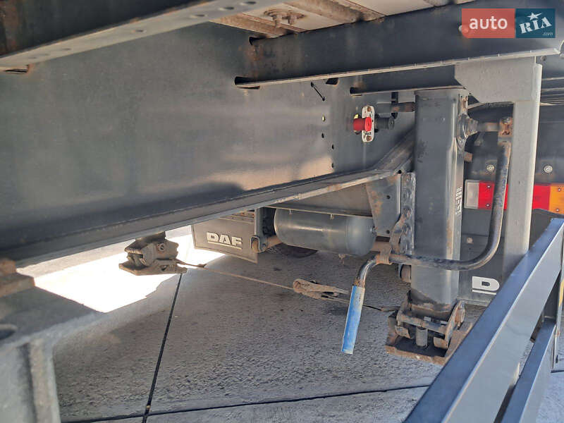 Бортовий напівпричіп Schwarzmuller J-Serie 2011 в Коломиї