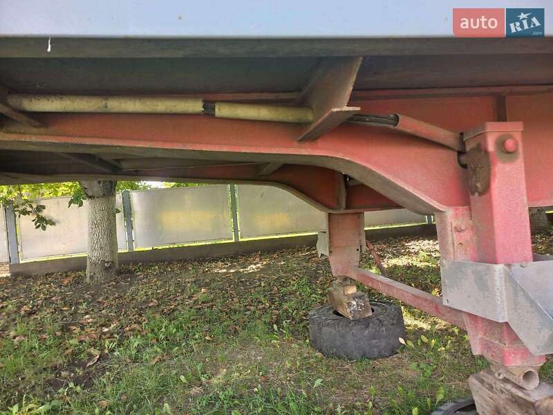 Зерновоз - полуприцеп Schwarzmuller SAF 1997 в Черновцах