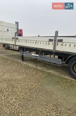 Бортовой полуприцеп Schwarzmuller SAF 2007 в 
