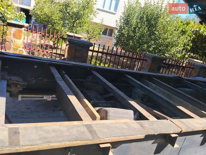 Самосвал полуприцеп Schwarzmuller SN24 2003 в Бершади