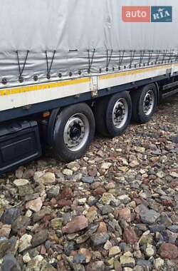 Бортовой полуприцеп Schwarzmuller SPA-3E 2005 в Ужгороде