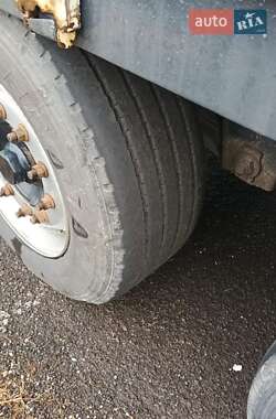 Бортовой полуприцеп Schwarzmuller SPA-3E 2005 в Ужгороде