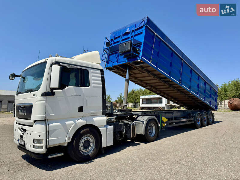 Самоскид напівпричіп Schwarzmuller SPA-3E 2006 в Миколаєві