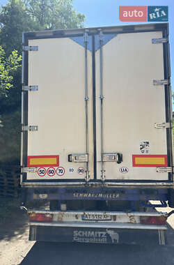 Рефрижератор Schwarzmuller SPA-3E 2001 в 
