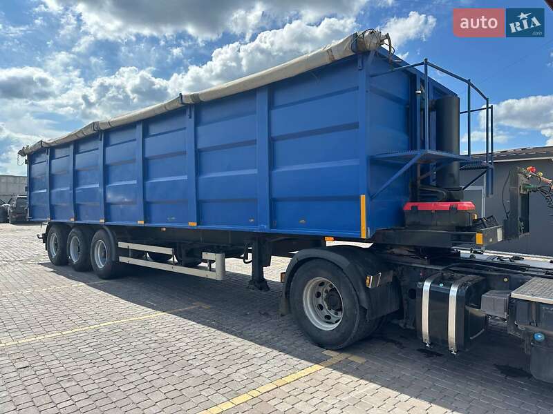 Самоскид напівпричіп Schwarzmuller SPA-3E 2002 в 