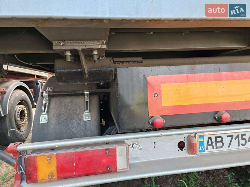 Самоскид напівпричіп Schwarzmuller SPA-3E 2008 в Вінниці