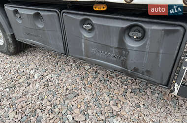 Тентований борт (штора) - напівпричіп Schwarzmuller SPA-3E 2013 в Києві