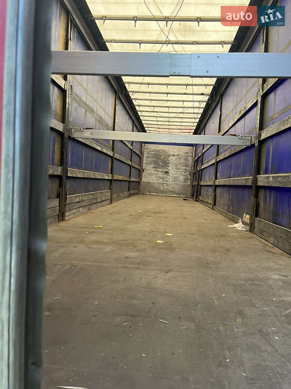 Тентований борт (штора) - напівпричіп Schwarzmuller SPA-3E 2010 в Іршаві