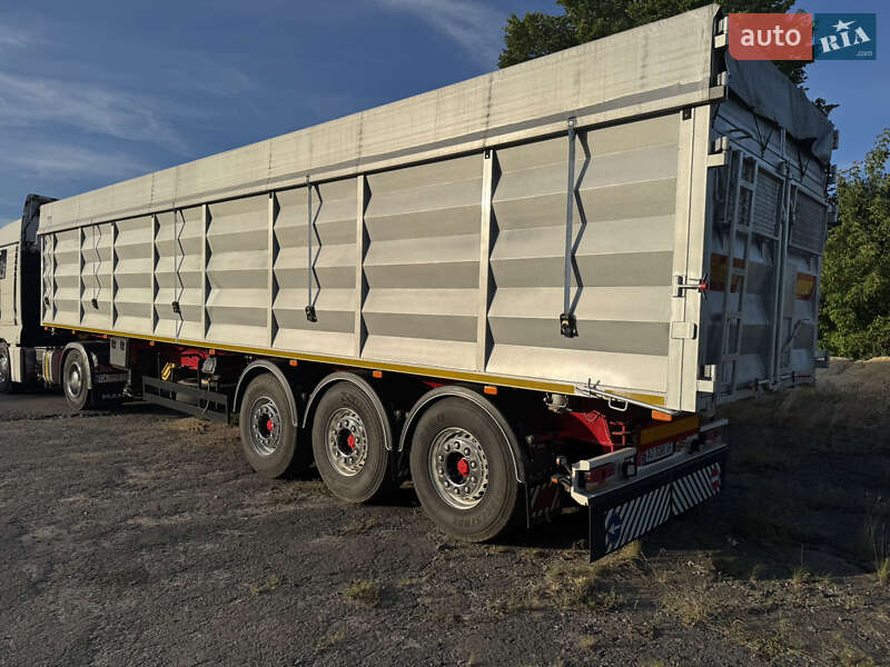 Самосвал полуприцеп Schwarzmuller SPA-3E 2006 в Звенигородке