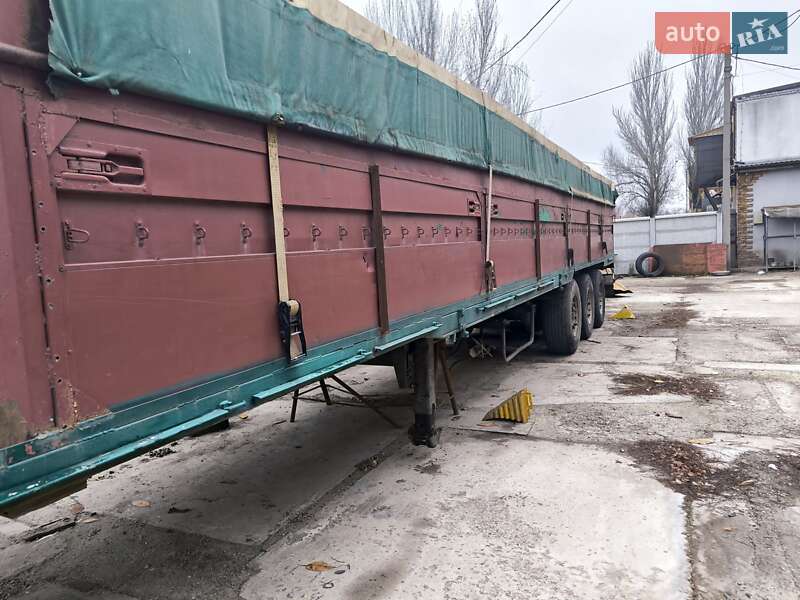 Зерновоз - напівпричіп Schwarzmuller SPA 2001 в Миколаєві