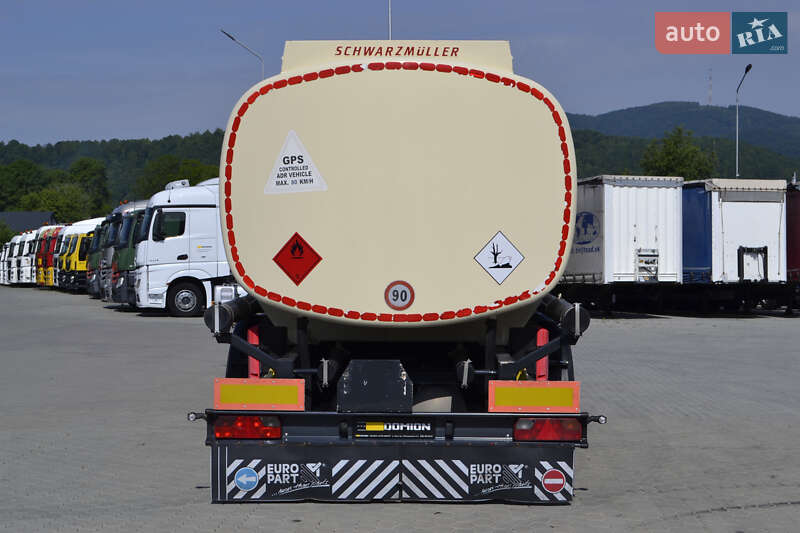 Цистерна полуприцеп Schwarzmuller TS 2006 в Хусте