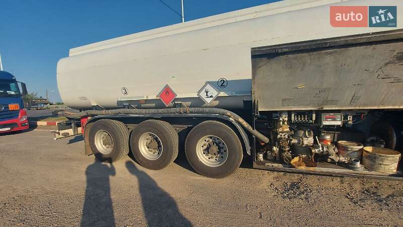 Цистерна Schwarzmuller TS 1999 в Киеве фото 2 Цистерна Schwarzmuller TS 1999 в Киеве
