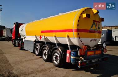 Цистерна полуприцеп Schwarzmuller TSL 2003 в 