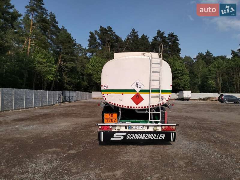Цистерна полуприцеп Schwarzmuller TSL 1994 в Дубно